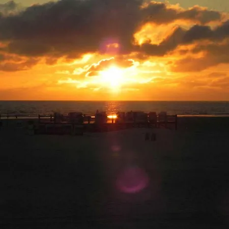 Appartement Sandpeter 1 *